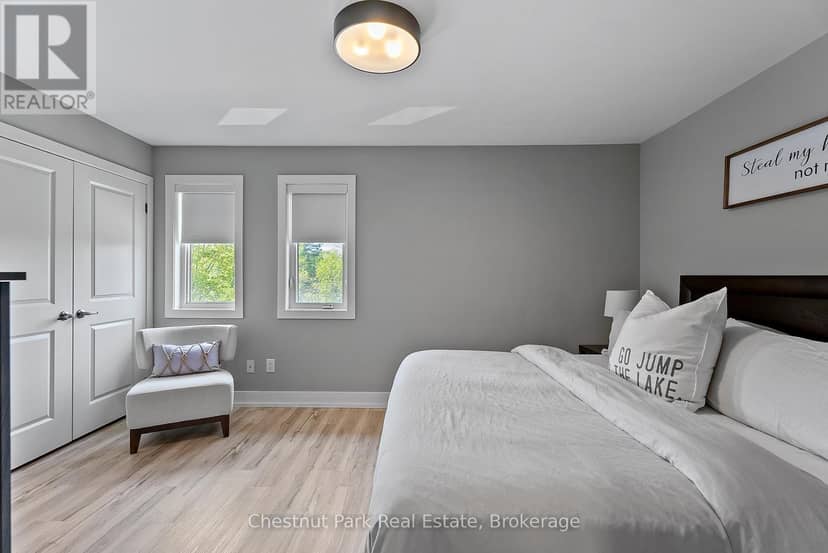 61 Rockmount Crescent — photo 16 of 35