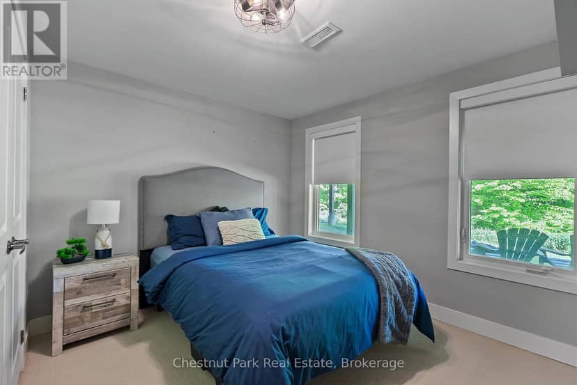 61 Rockmount Crescent — photo 19 of 35