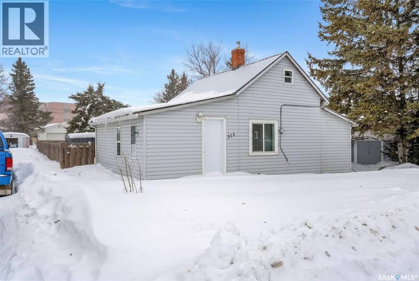 313 Burns AVENUE W, Melfort, photo 3