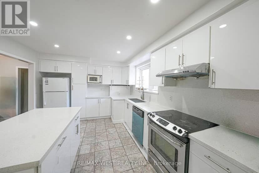 812 Kennedy Road, Toronto, photo 6
