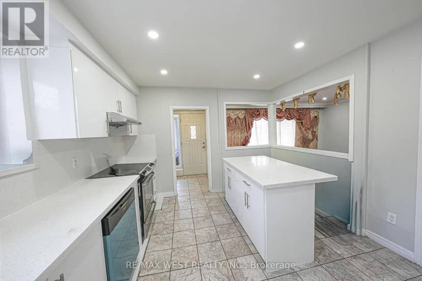 812 Kennedy Road, Toronto, photo 8