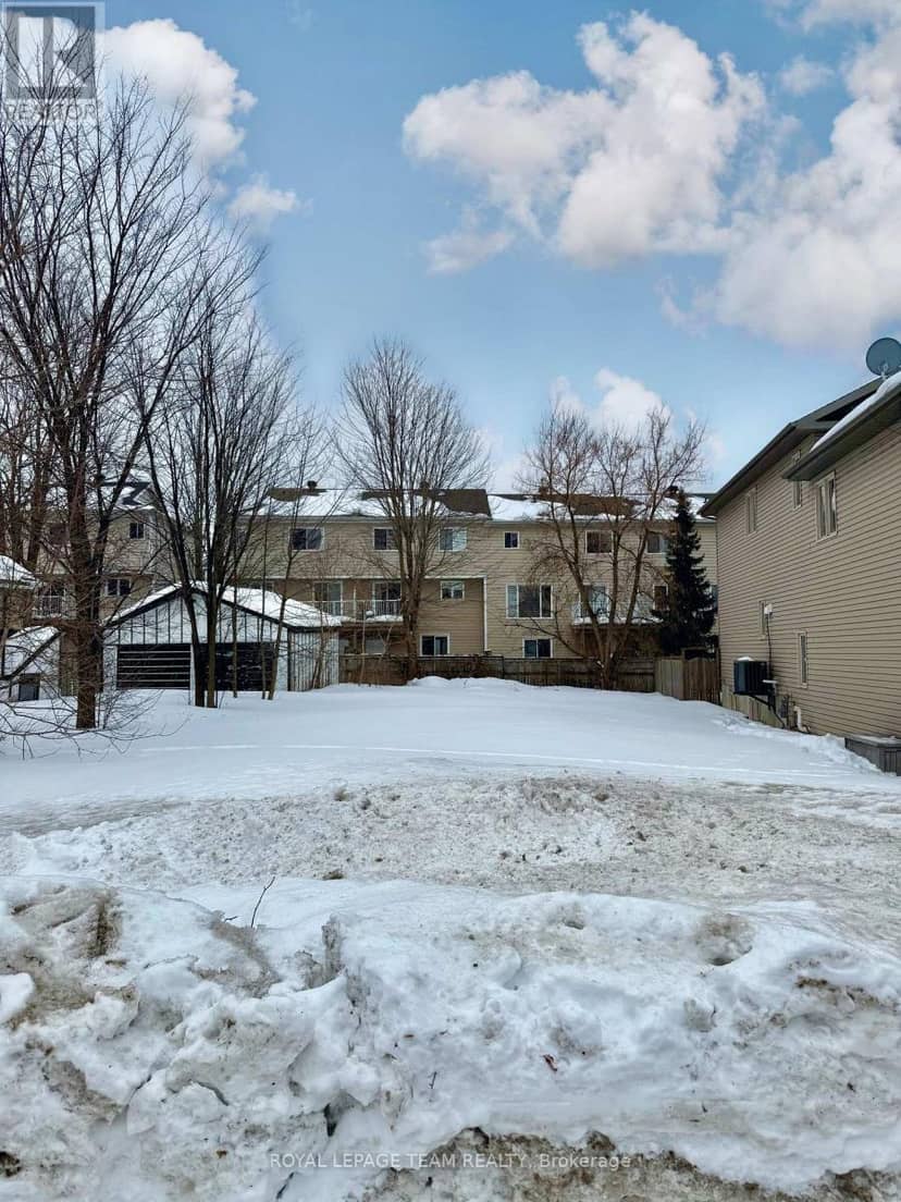 1138-1140 Snow Street