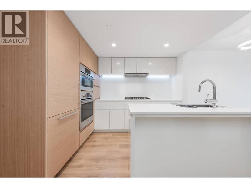 404 6900 PEARSON WAY, Richmond, photo 2