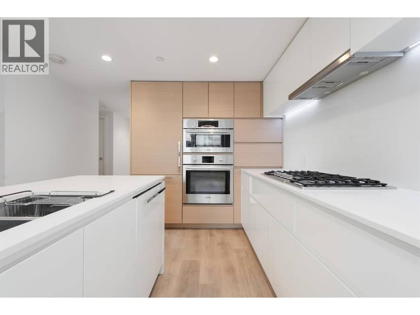 404 6900 PEARSON WAY, Richmond, photo 3
