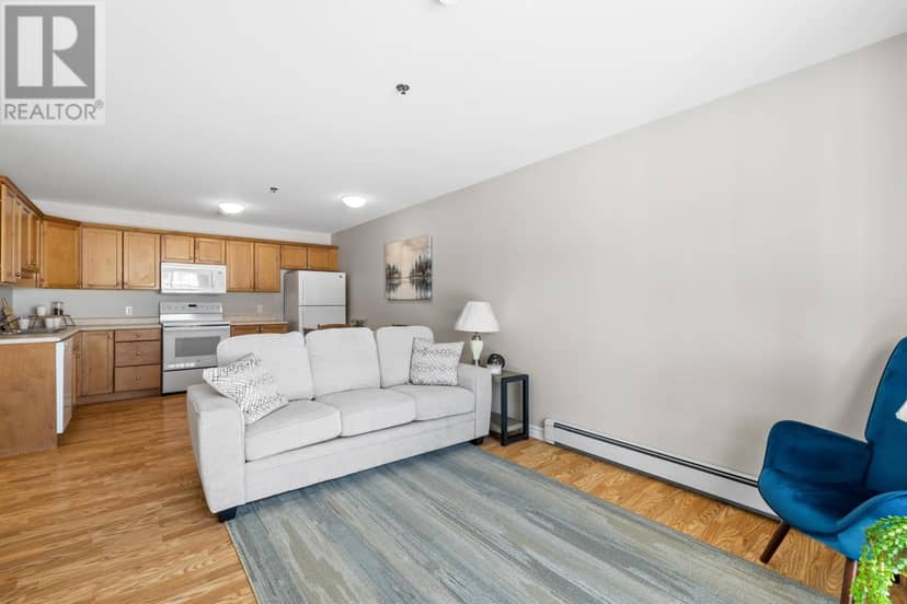 306 49 Burns Avenue — photo 11 of 40