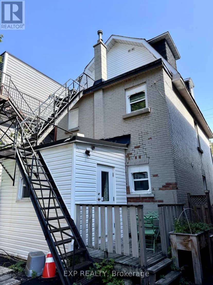 446 Cambridge Street S — photo 14 of 40