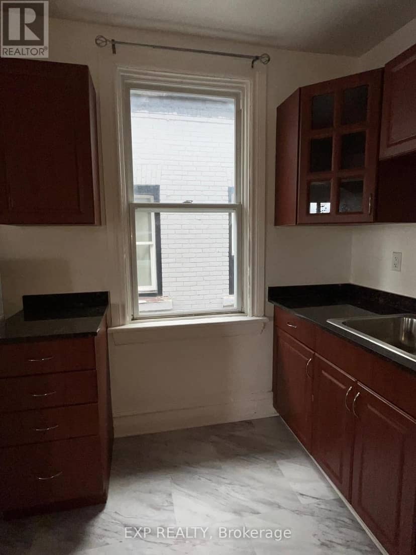 446 Cambridge Street S — photo 25 of 40
