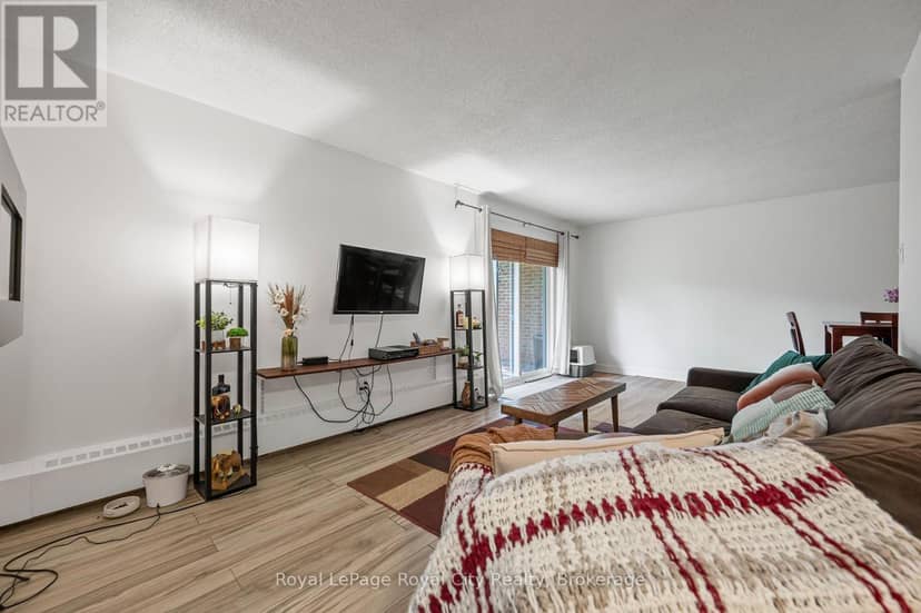 104 - 234 Willow Road — photo 4 of 17