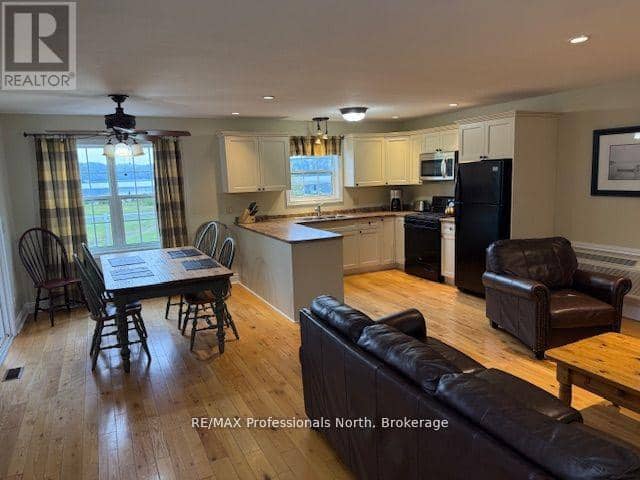 126-5 - 1052 Rat Bay Road S, Lake of Bays, photo 5