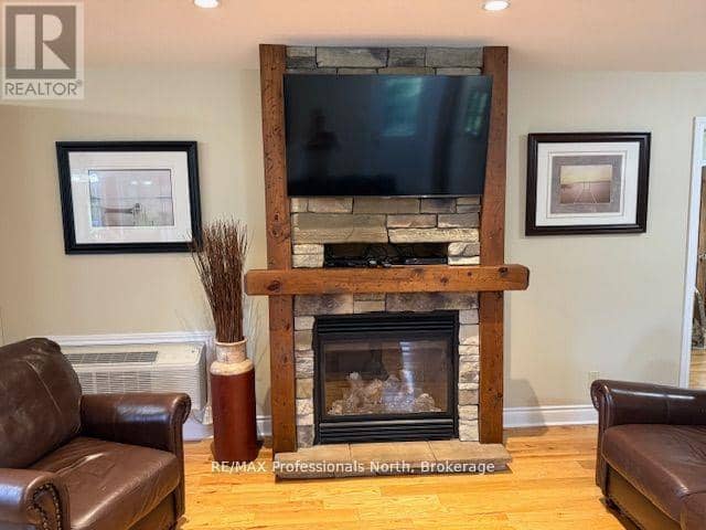 126-5 - 1052 Rat Bay Road S, Lake of Bays, photo 8