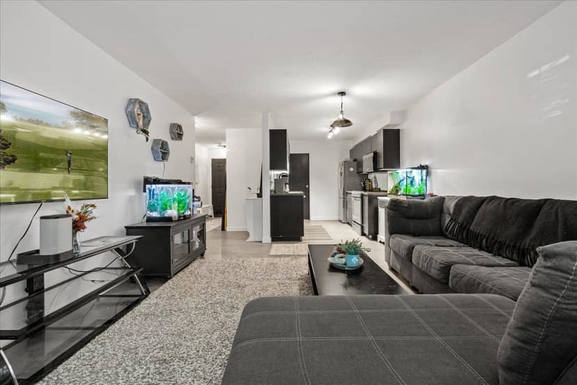 111 7694 EVANS ROAD, Sardis West Vedder, Sardis