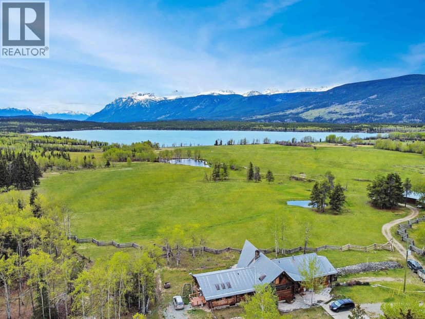 4899 MCGHEE ROAD, Williams Lake