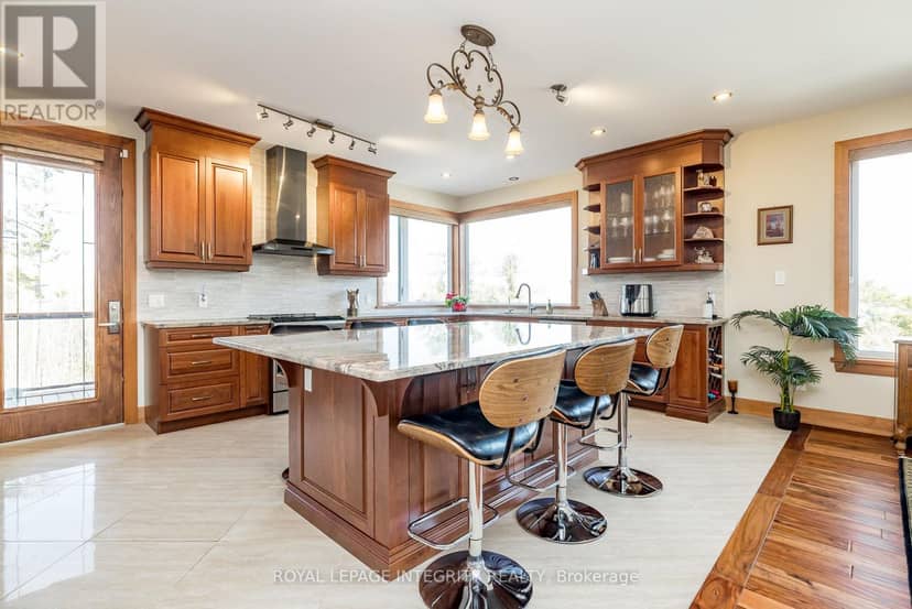 3052 Stoneridge Road — photo 14 of 40