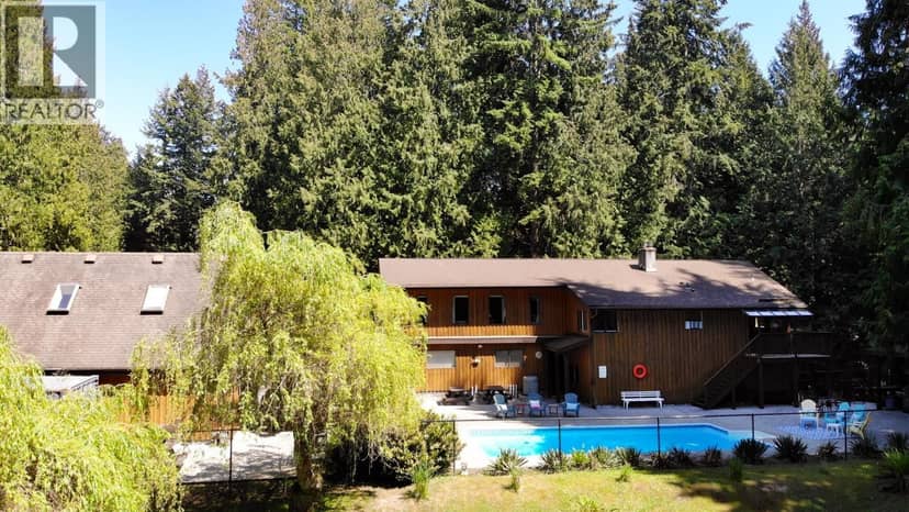 1371 SUNSHINE COAST HIGHWAY, Gibsons
