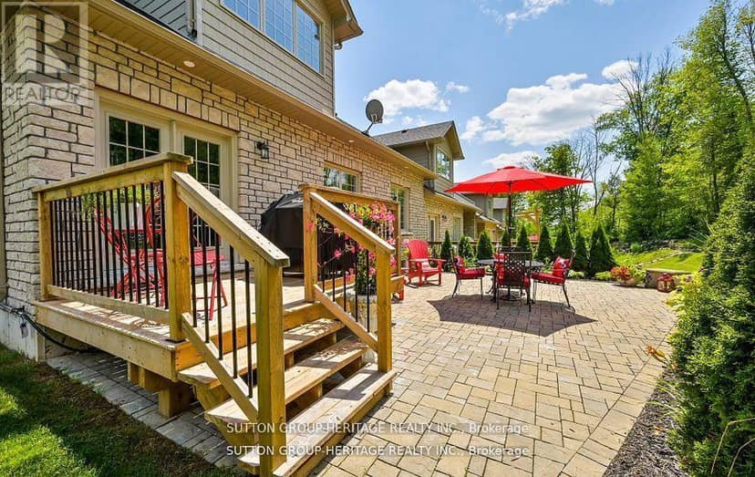 26 - 70 Percy Street — photo 12 of 16