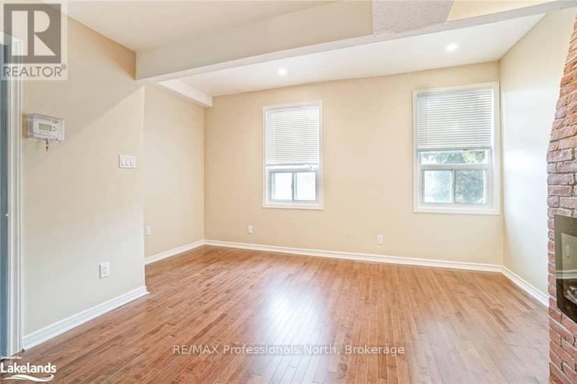 214 Gerrard Street E — photo 16 of 40