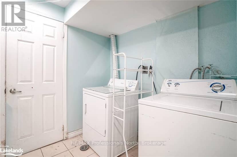 214 Gerrard Street E — photo 36 of 40