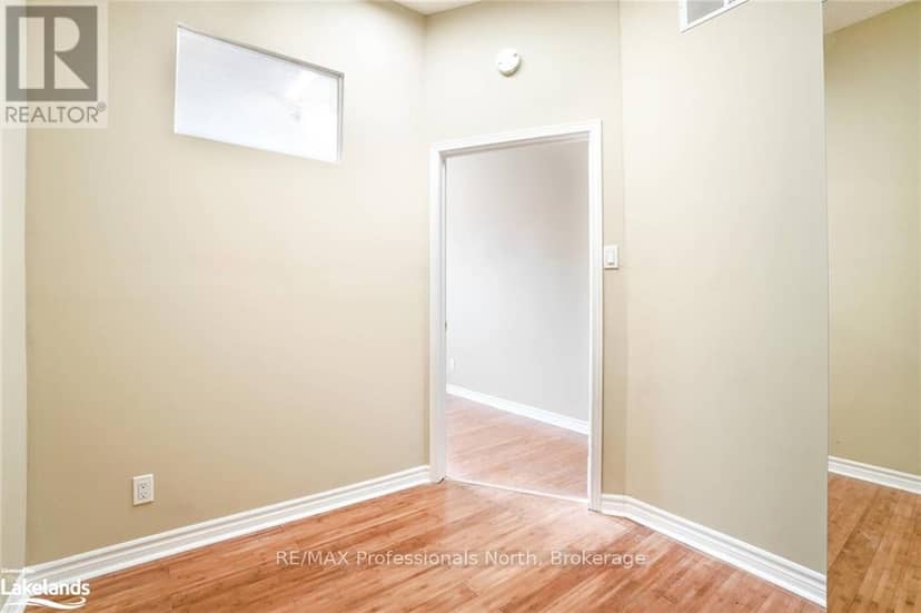 214 Gerrard Street E — photo 9 of 40