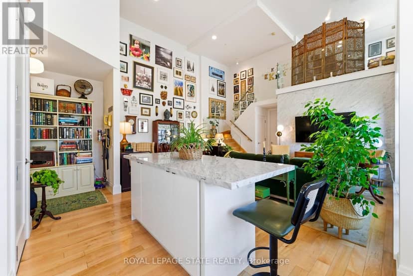 PH4 - 112 King Street E — photo 17 of 40