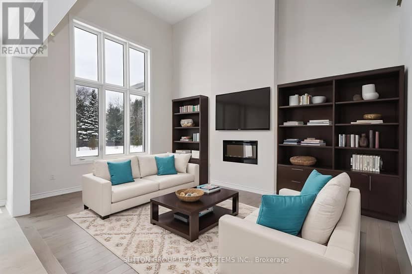 146 Roseanne Circle — photo 4 of 31