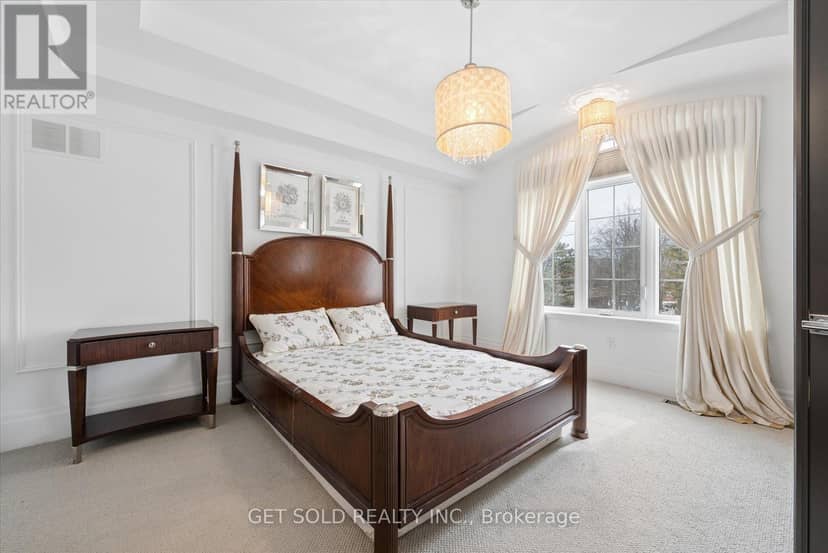 8 Thornhill Avenue — photo 24 of 40