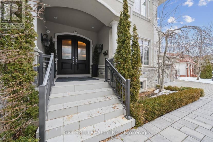 8 Thornhill Avenue, Vaughan, photo 3