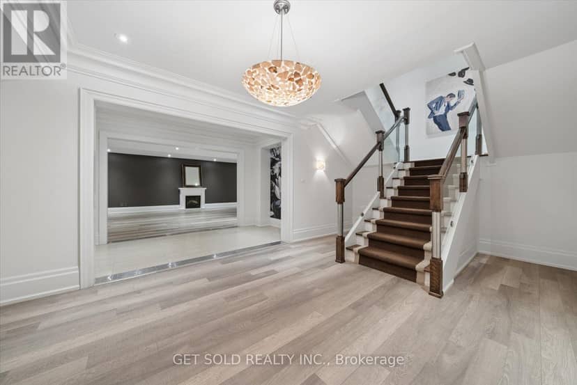 8 Thornhill Avenue — photo 36 of 40