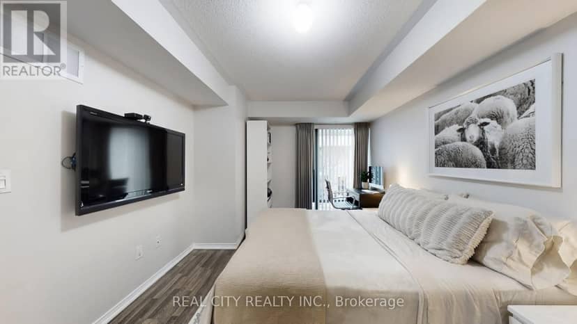 511 - 142 Widdicombe Hill Boulevard — photo 12 of 22