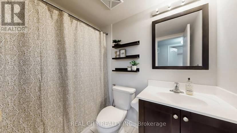 511 - 142 Widdicombe Hill Boulevard — photo 18 of 22