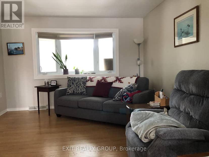 9 Empire Boulevard — photo 3 of 24