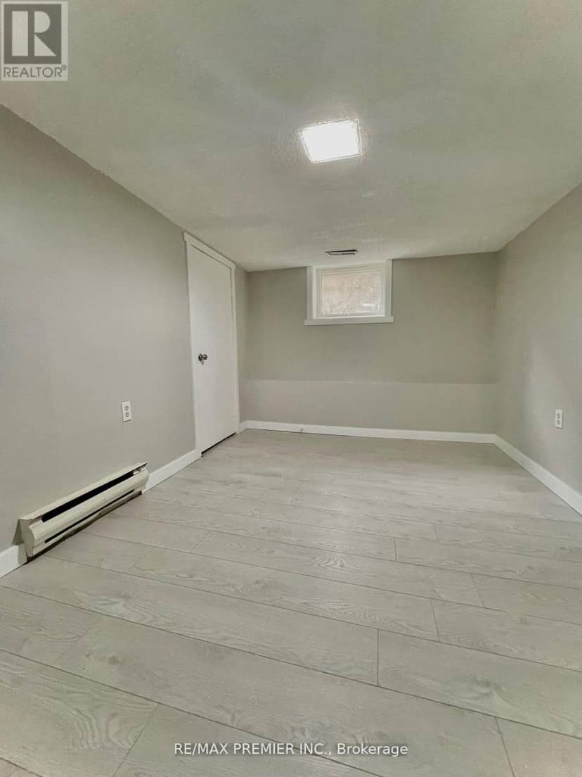 365 Bessie Avenue — photo 12 of 33