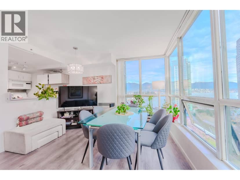 1204 555 JERVIS STREET, Vancouver, photo 2