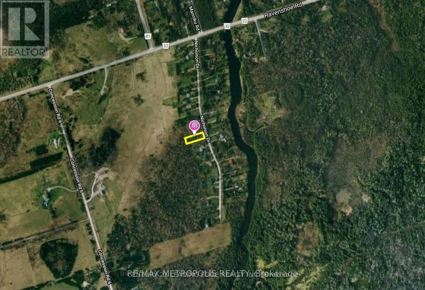 32 Nicholson Drive, Uxbridge