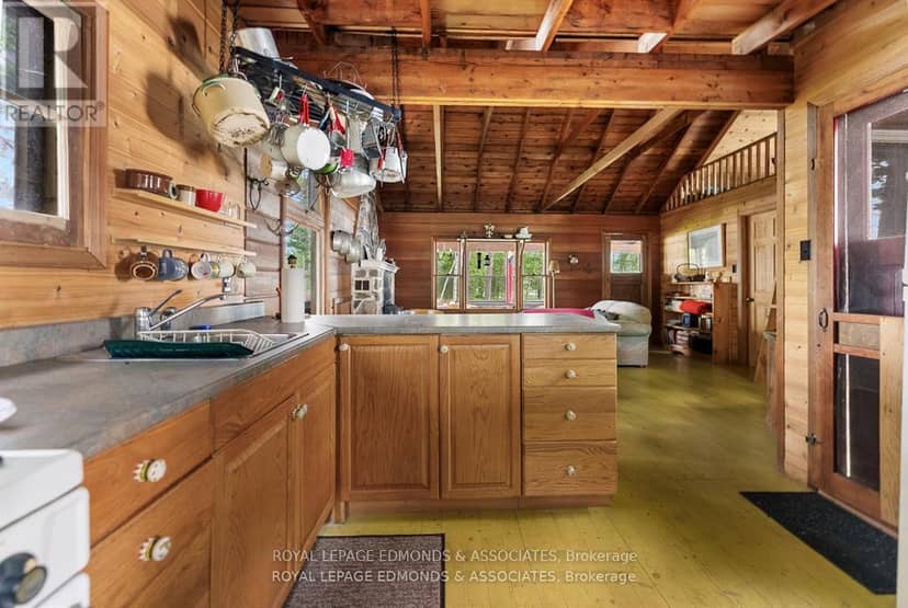 0 Wabewawa Island — photo 22 of 40