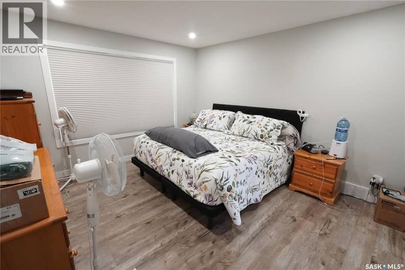 44 Crescent DRIVE — photo 10 of 27