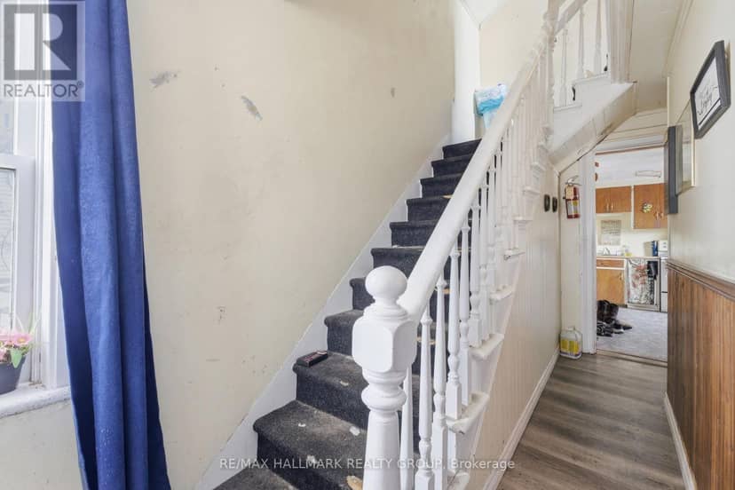 229 Gore Street E — photo 29 of 40