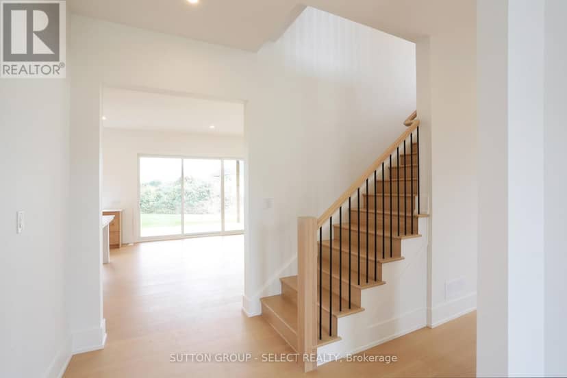 60 Bayshore Drive — photo 18 of 34