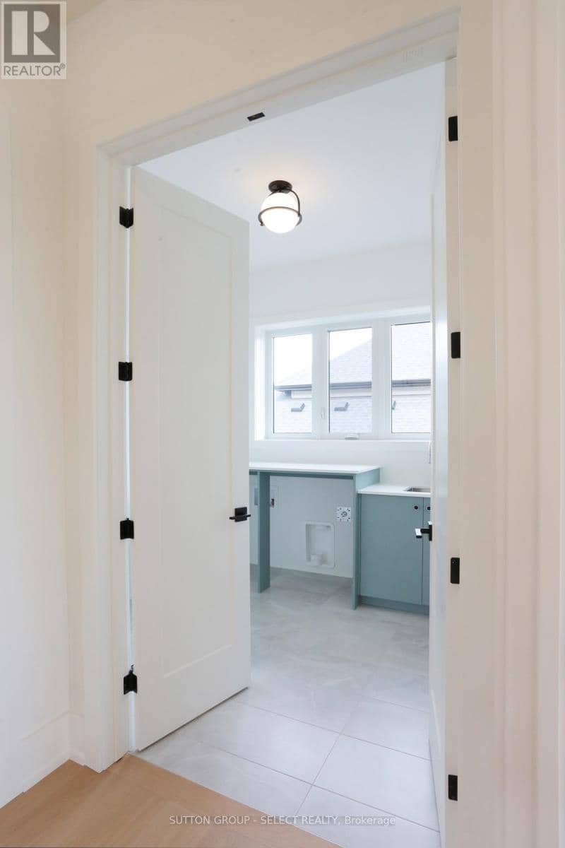 60 Bayshore Drive — photo 25 of 34