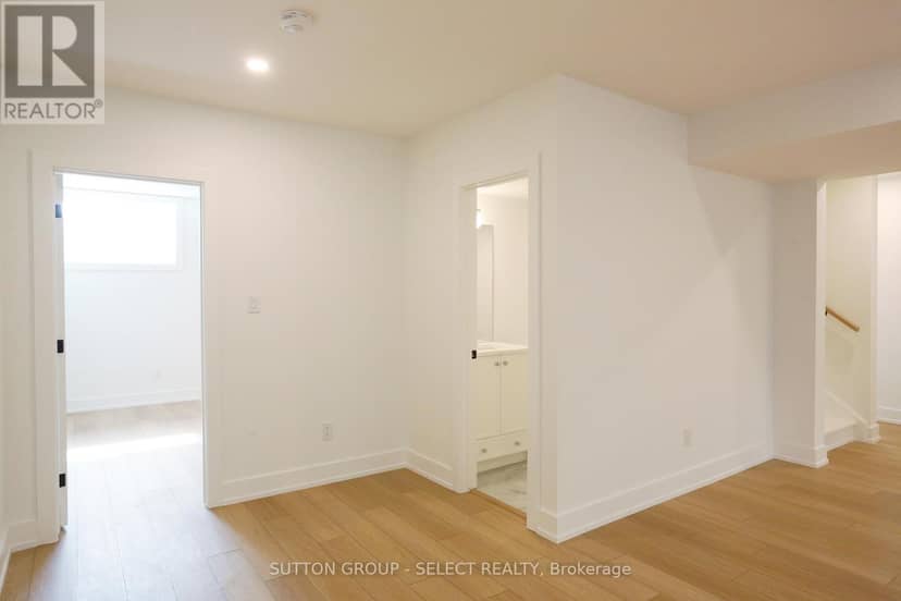 60 Bayshore Drive — photo 31 of 34