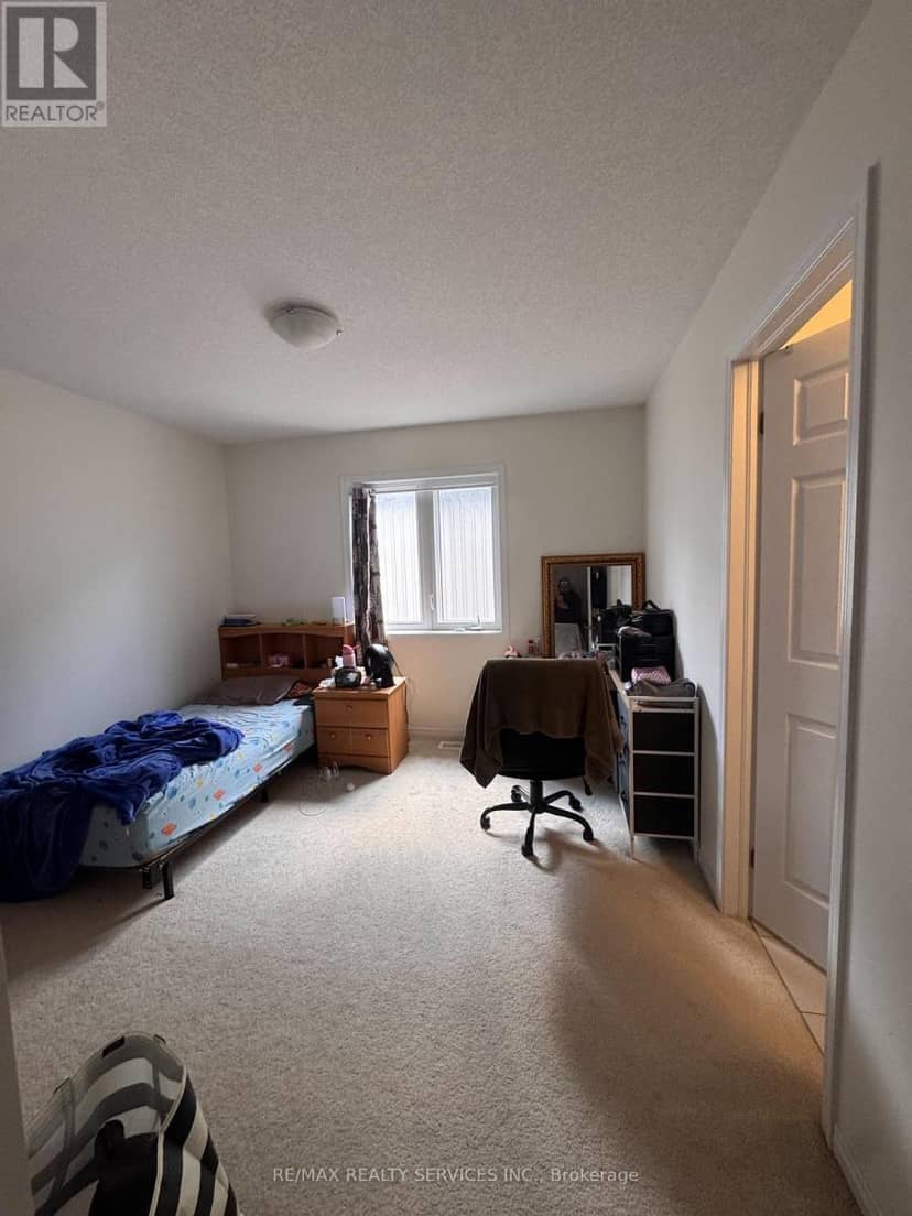 8294 Elderberry Drive, Niagara Falls, photo 3