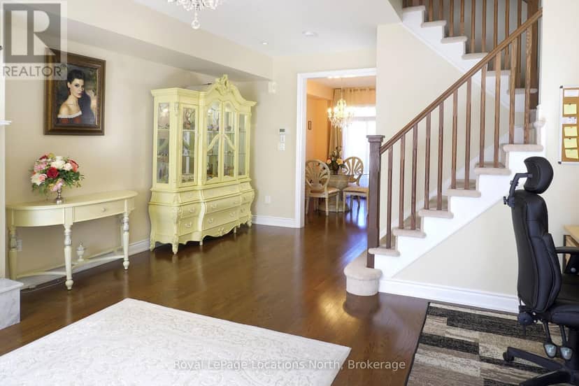 11 Wally Drive — photo 2 of 29
