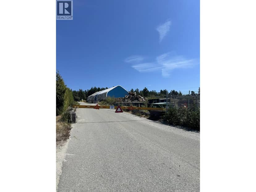 5926 SECHELT INLET ROAD, Sechelt