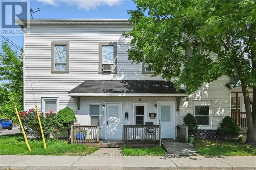 224 Rosslyn Avenue N — photo 1 of 16