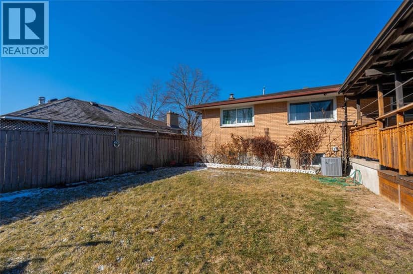 1146 O'Rae Avenue — photo 16 of 40