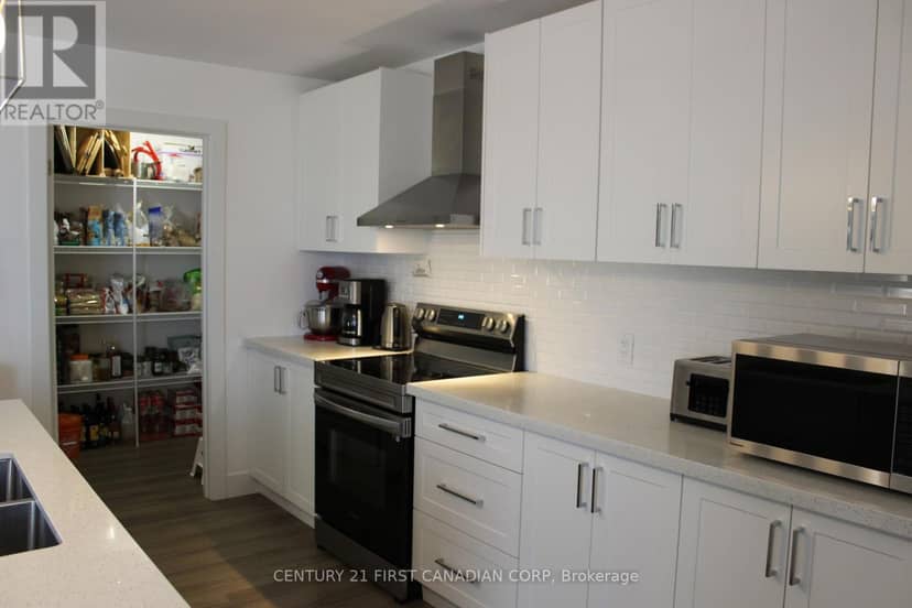 2609 Oil Heritage Road — photo 11 of 37