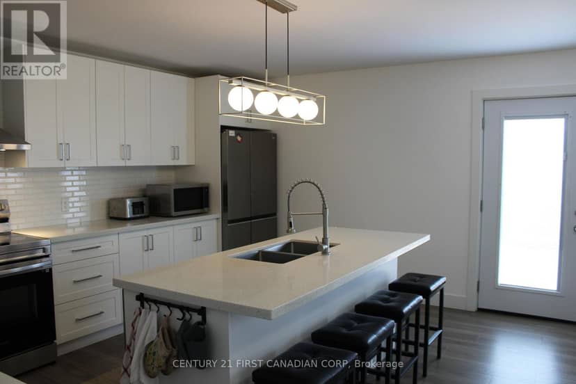 2609 Oil Heritage Road — photo 9 of 37