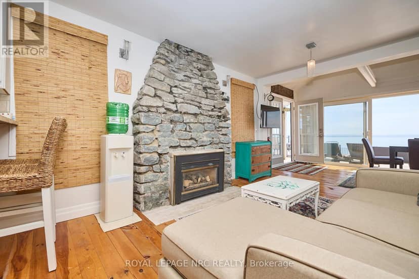 11851 Lakeshore Road — photo 8 of 19