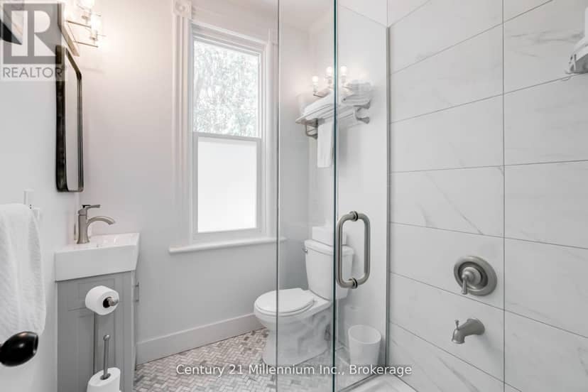 439 Birch Street — photo 15 of 40