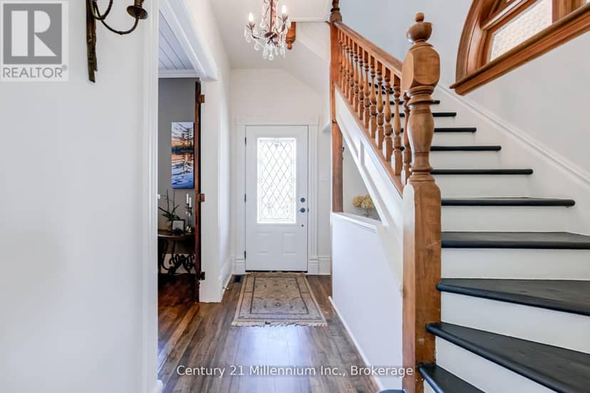439 Birch Street — photo 4 of 40