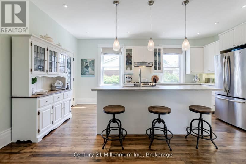 439 Birch Street — photo 9 of 40